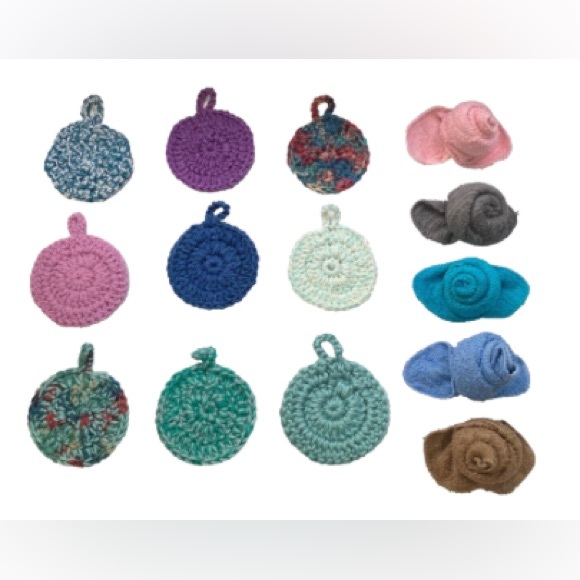 ORCHID ALMOND Oatmeal Heart Soap with Crochet Scrubbie Washcloth 5 inch Round - Picture 8 of 9